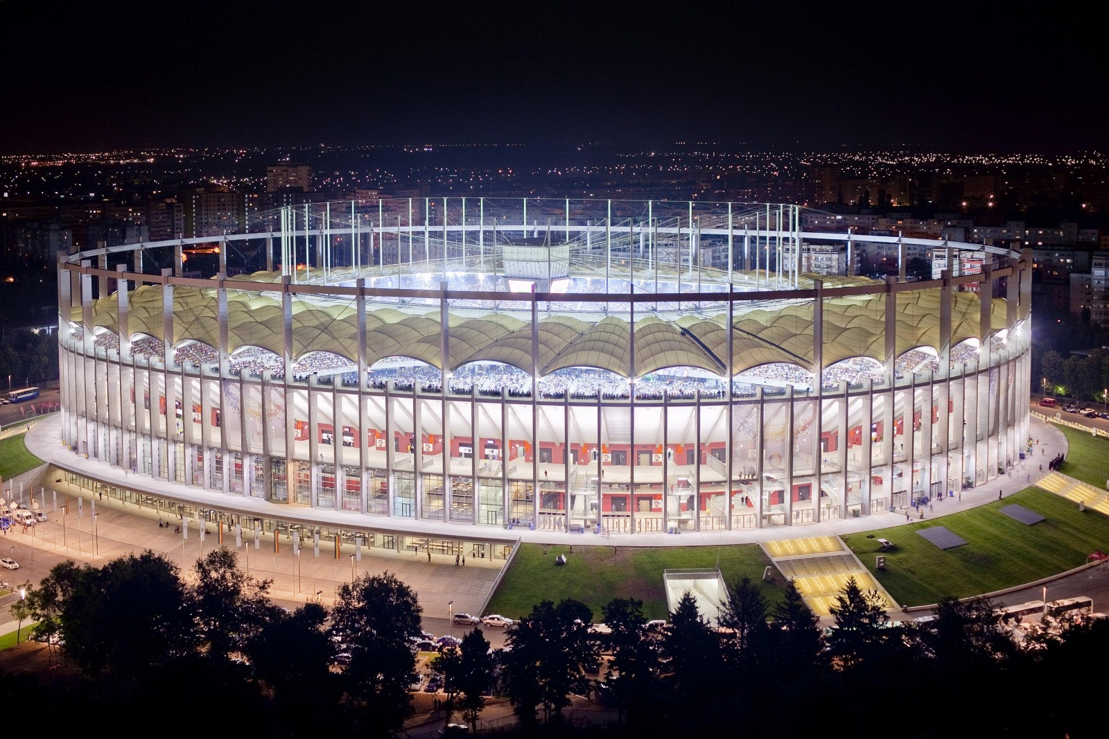 Stadionul 23 august, Arena Nationala, 17 decembrie