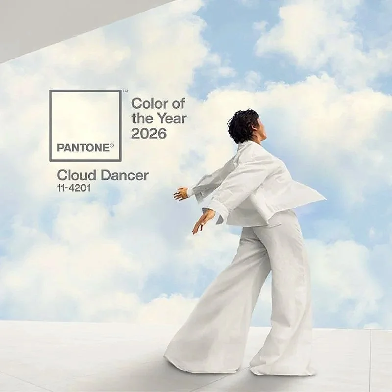 Cloud Dancer – culoarea anului Pantone 2026
